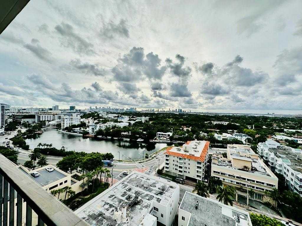 Small Image of 2625 COLLINS AVE #1710, Miami Beach Number 14