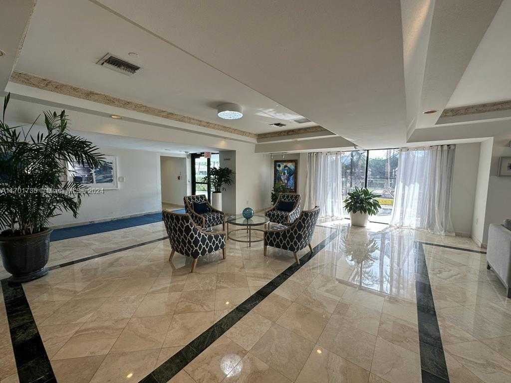 Small Image of 2625 COLLINS AVE #1710, Miami Beach Number 17