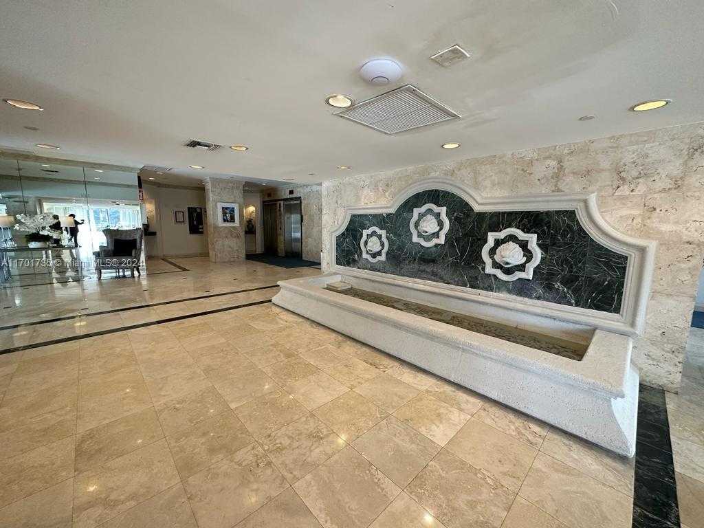 Small Image of 2625 COLLINS AVE #1710, Miami Beach Number 18