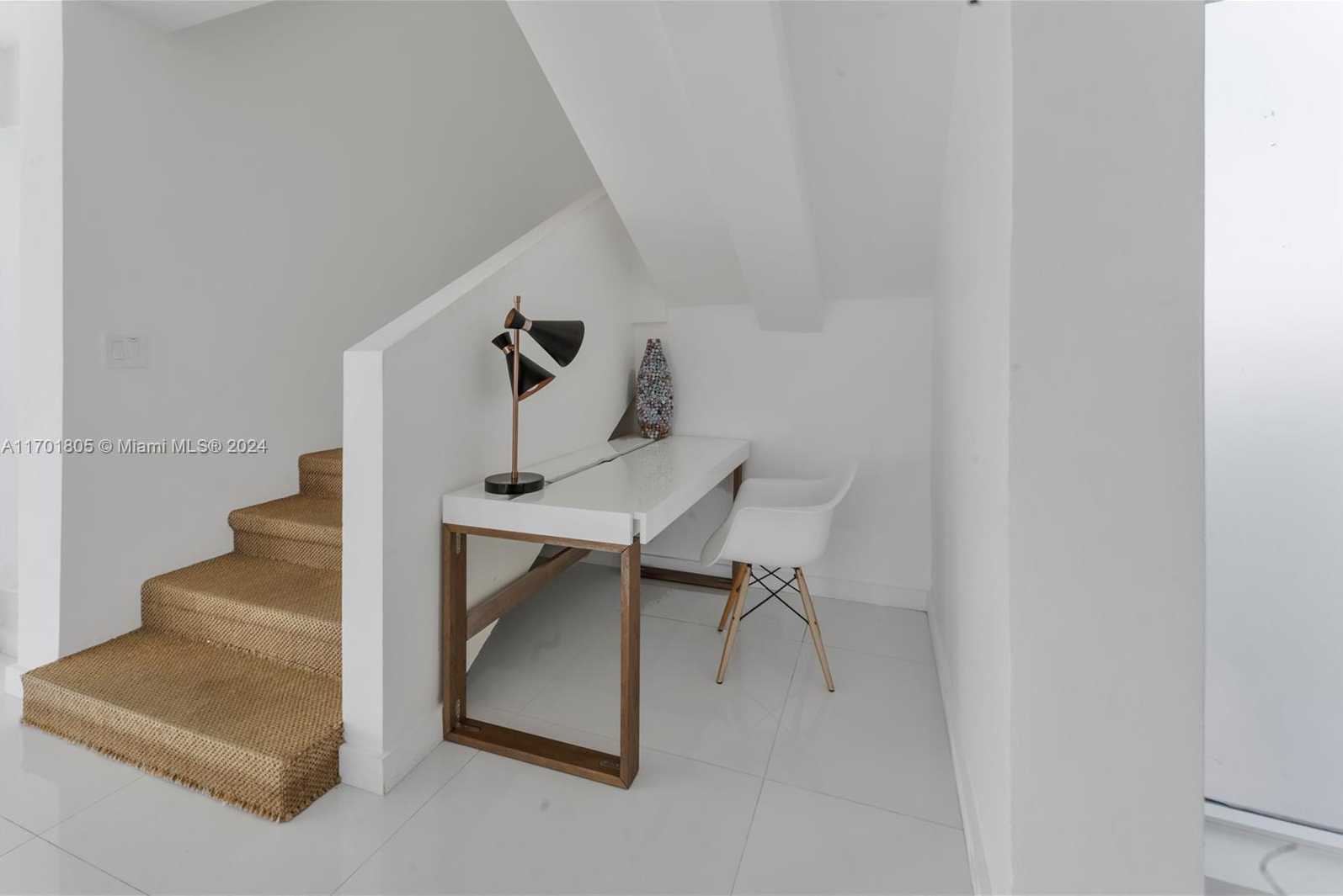 Small Image of 7504 WEST TREASURE DR, North Bay Village Number 10