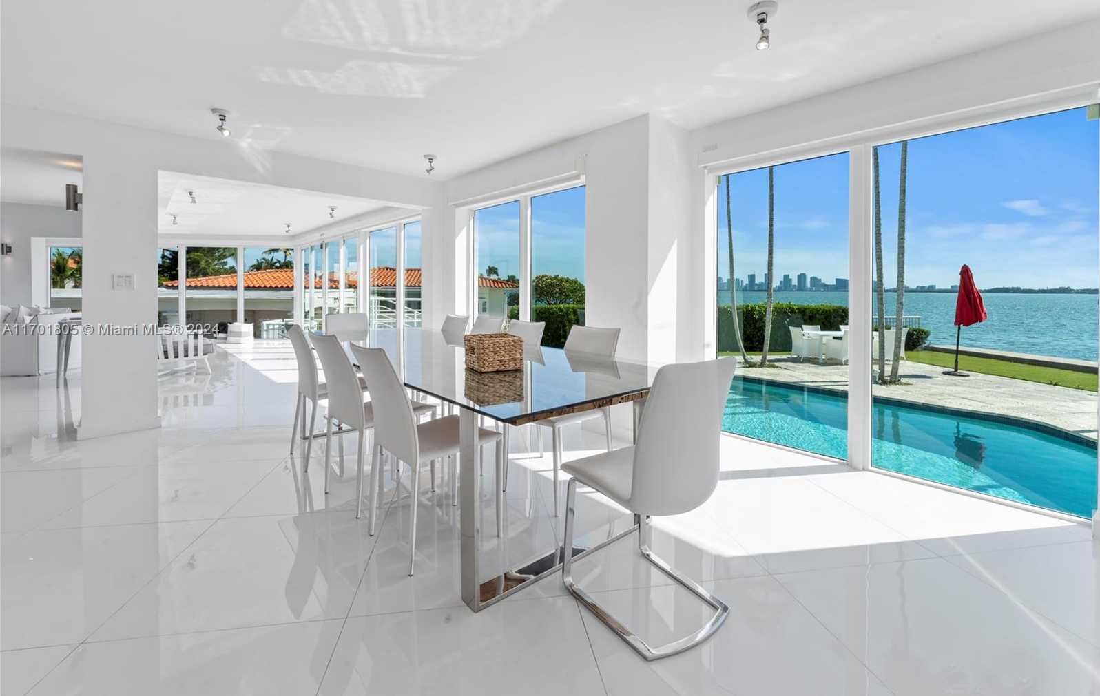 Small Image of 7504 WEST TREASURE DR, North Bay Village Number 3