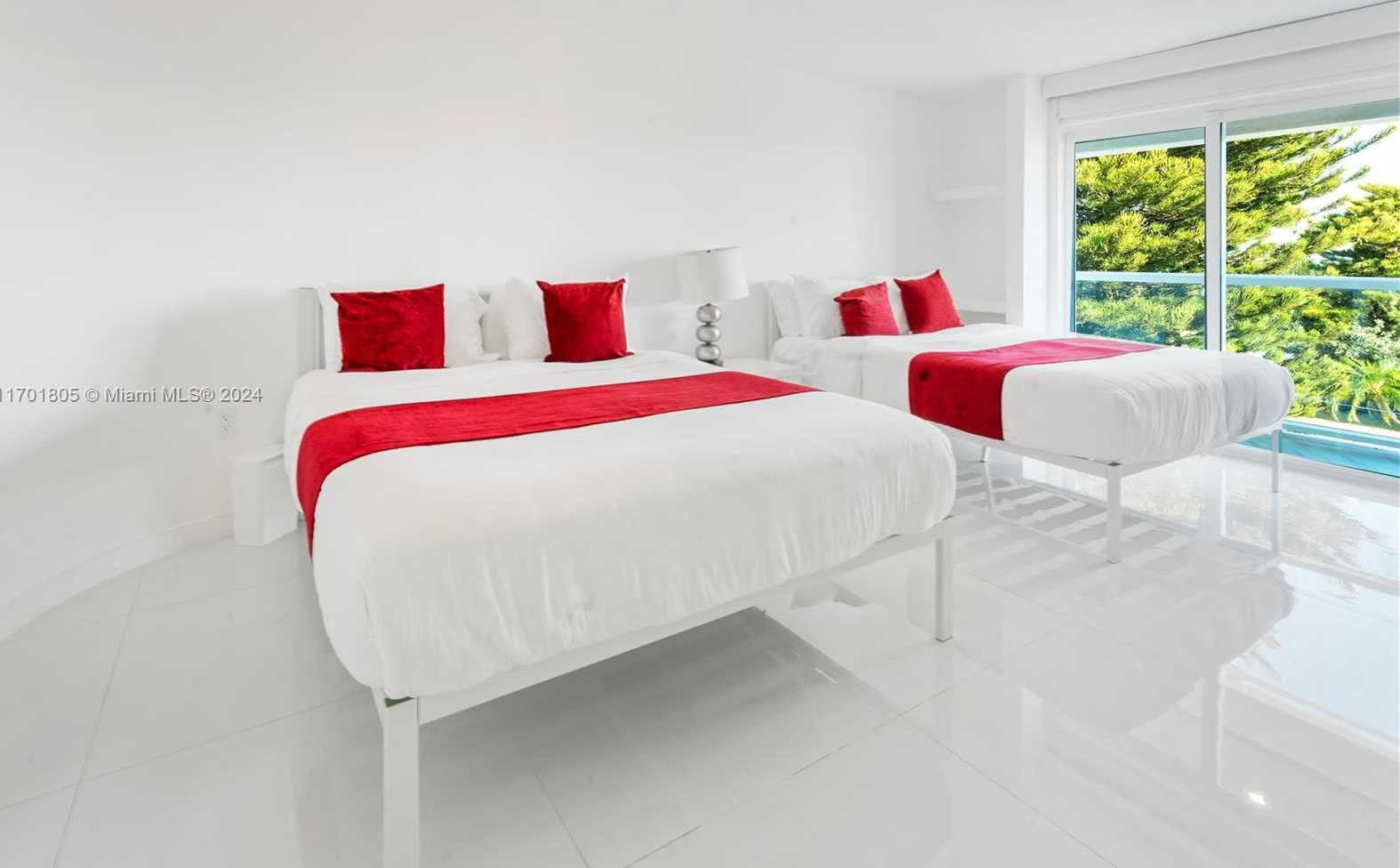 Small Image of 7504 WEST TREASURE DR, North Bay Village Number 30