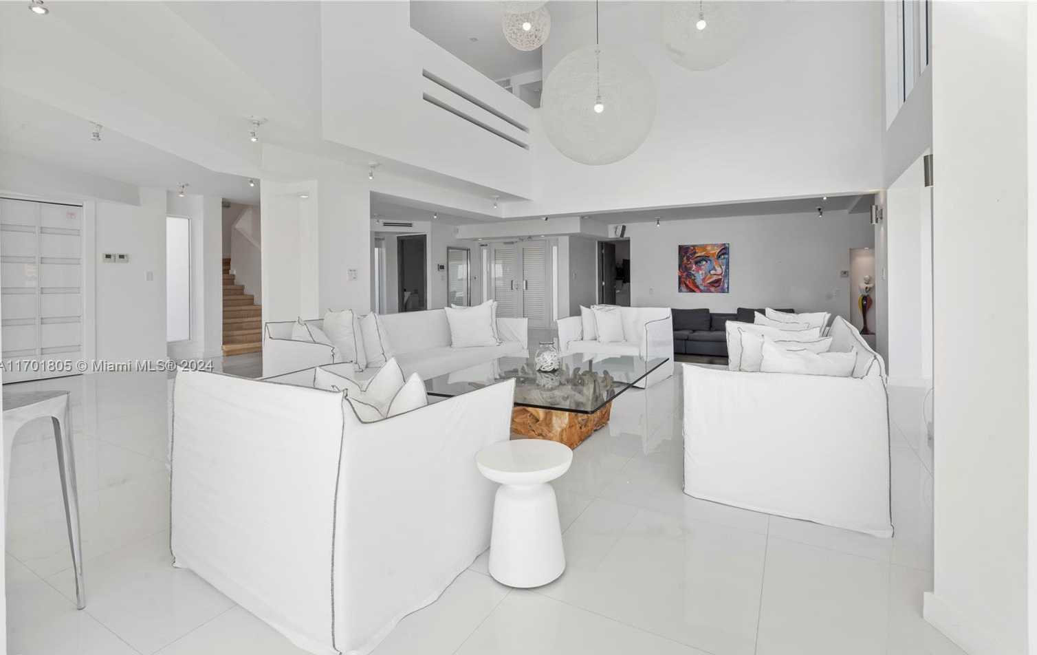 Small Image of 7504 WEST TREASURE DR, North Bay Village Number 6