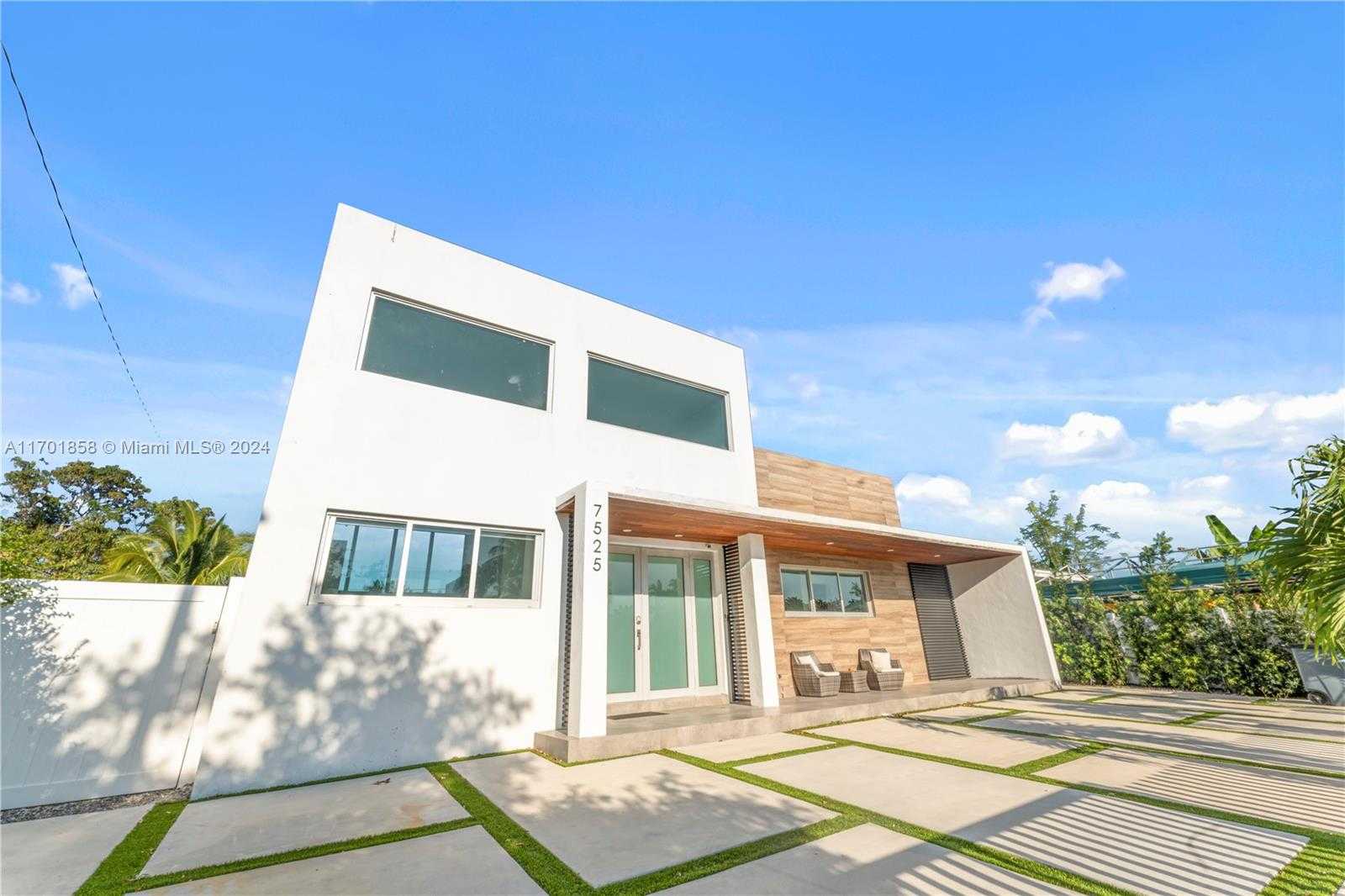 Small Image of 7525 BUCCANEER AVE, North Bay Village Number 2