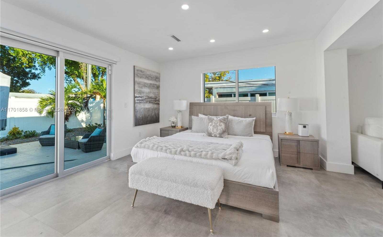 Small Image of 7525 BUCCANEER AVE, North Bay Village Number 25