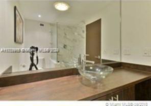 Small Image of 5255 COLLINS AVE #4G, Miami Beach Number 15
