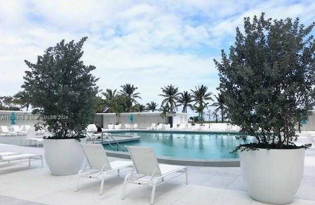Small Image of 5255 COLLINS AVE #4G, Miami Beach Number 26