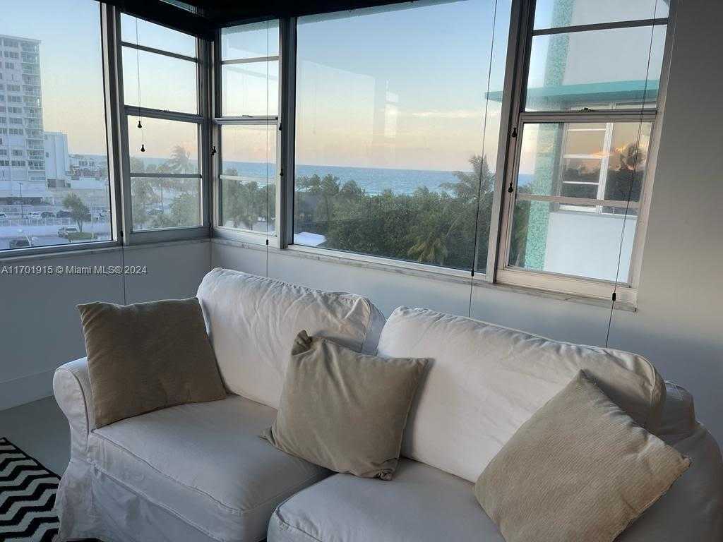 Small Image of 5255 COLLINS AVE #4G, Miami Beach Number 28