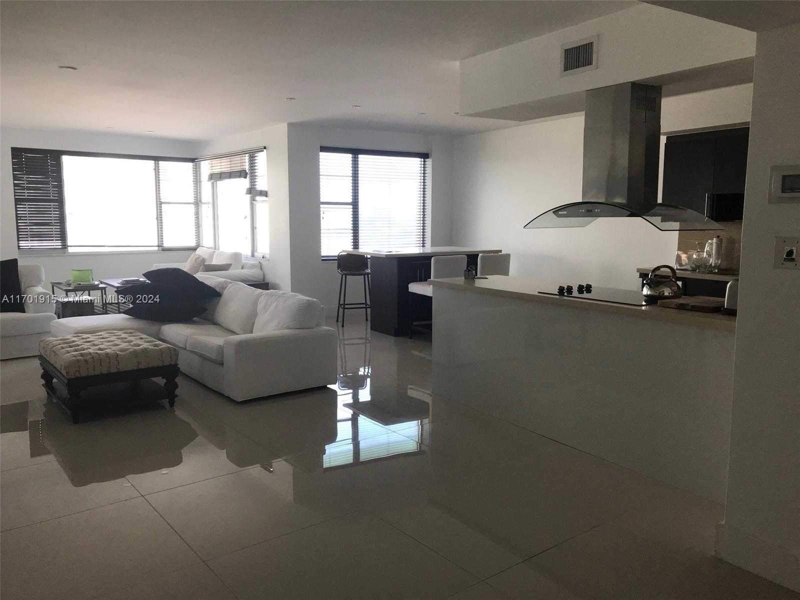 Small Image of 5255 COLLINS AVE #4G, Miami Beach Number 5