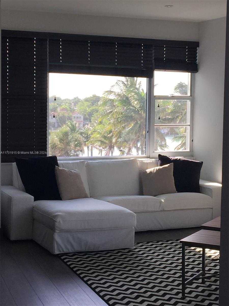 Small Image of 5255 COLLINS AVE #4G, Miami Beach Number 6