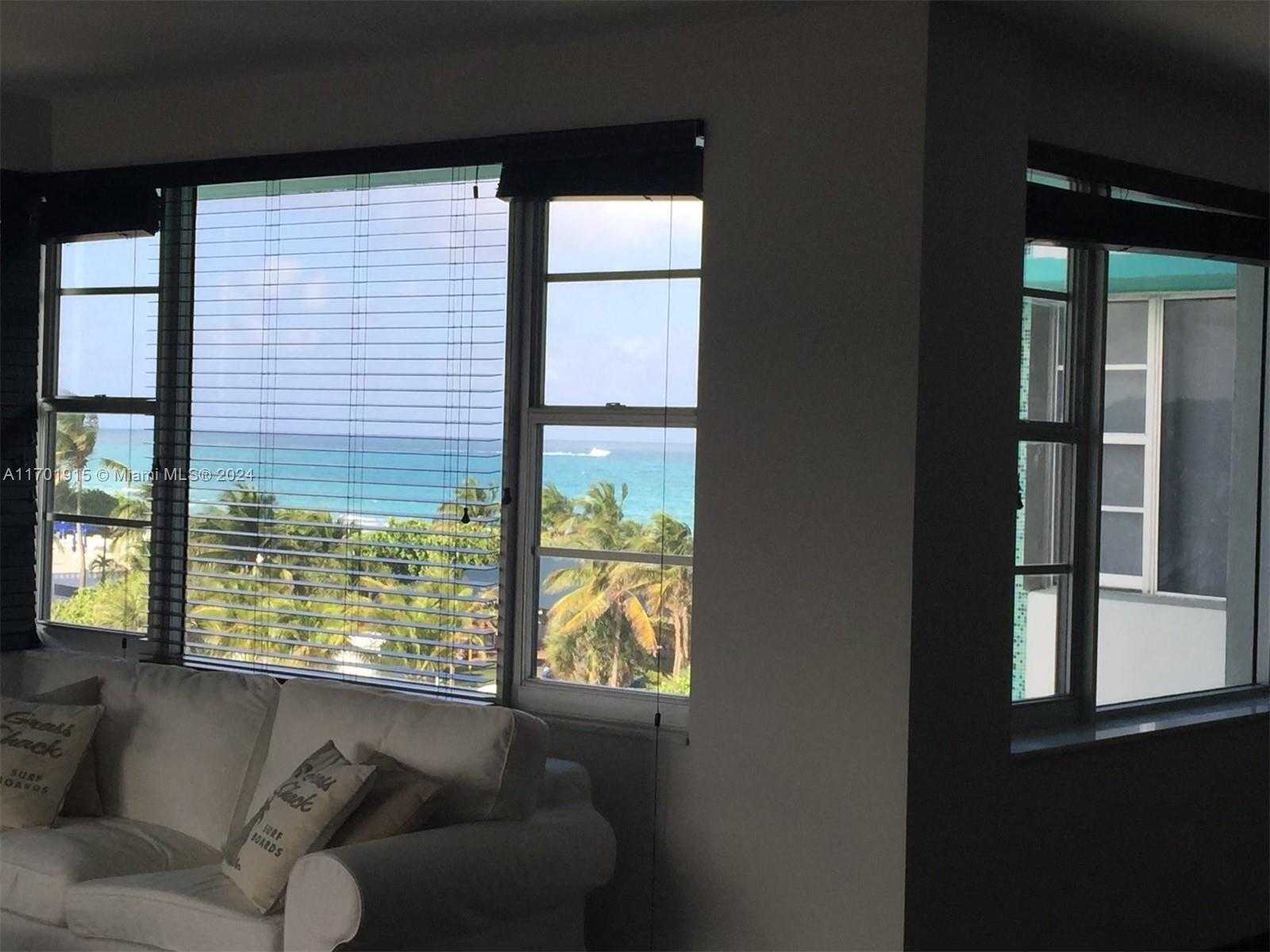 Small Image of 5255 COLLINS AVE #4G, Miami Beach Number 9