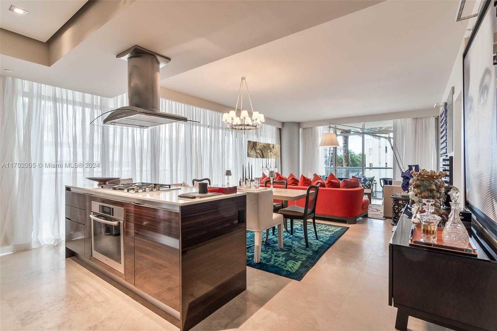 Small Image of 3737 COLLINS AVE #S-203, Miami Beach Number 4