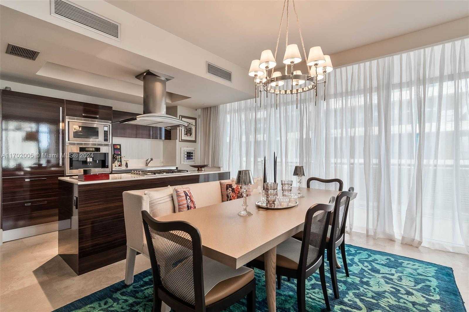 Small Image of 3737 COLLINS AVE #S-203, Miami Beach Number 7