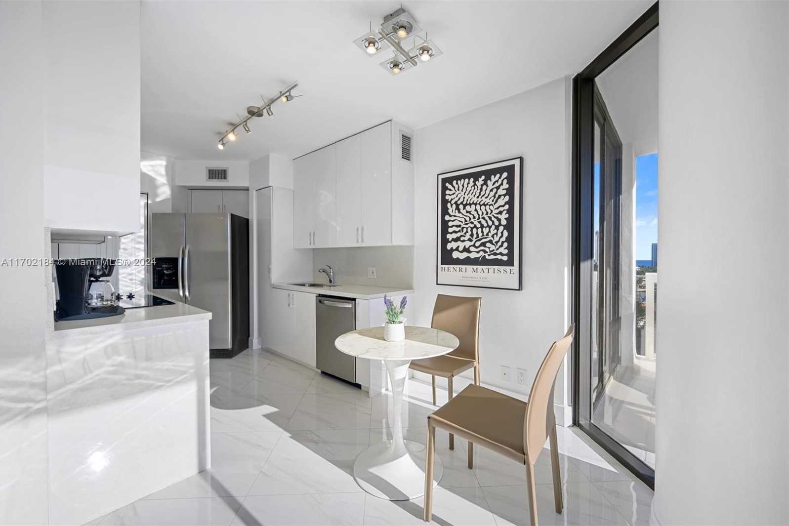 Small Image of 20185 EAST COUNTRY CLUB DR #1104, Aventura Number 11