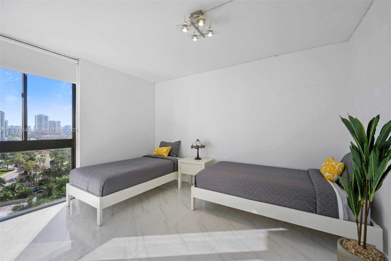 Small Image of 20185 EAST COUNTRY CLUB DR #1104, Aventura Number 19