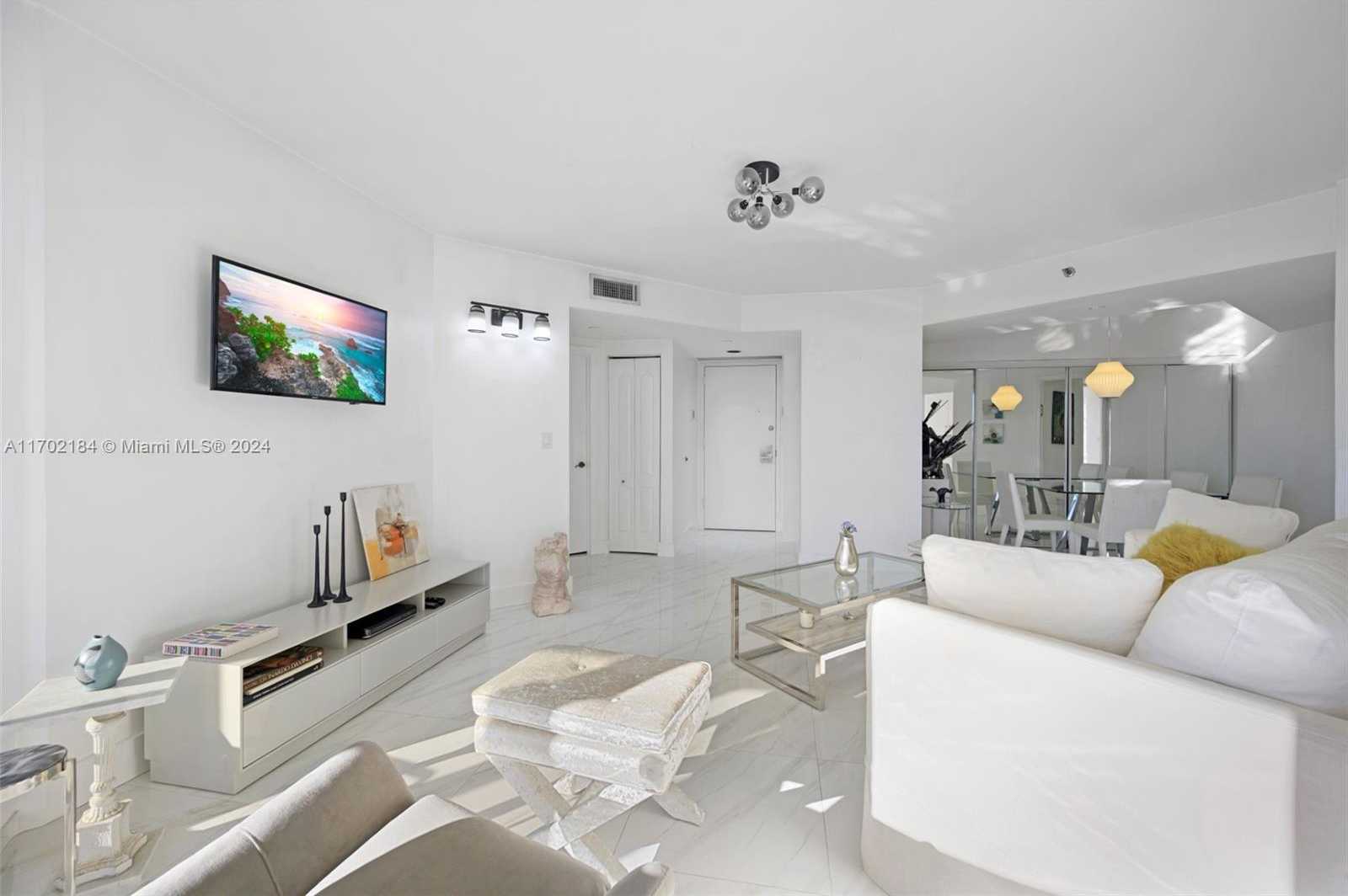 Small Image of 20185 EAST COUNTRY CLUB DR #1104, Aventura Number 7