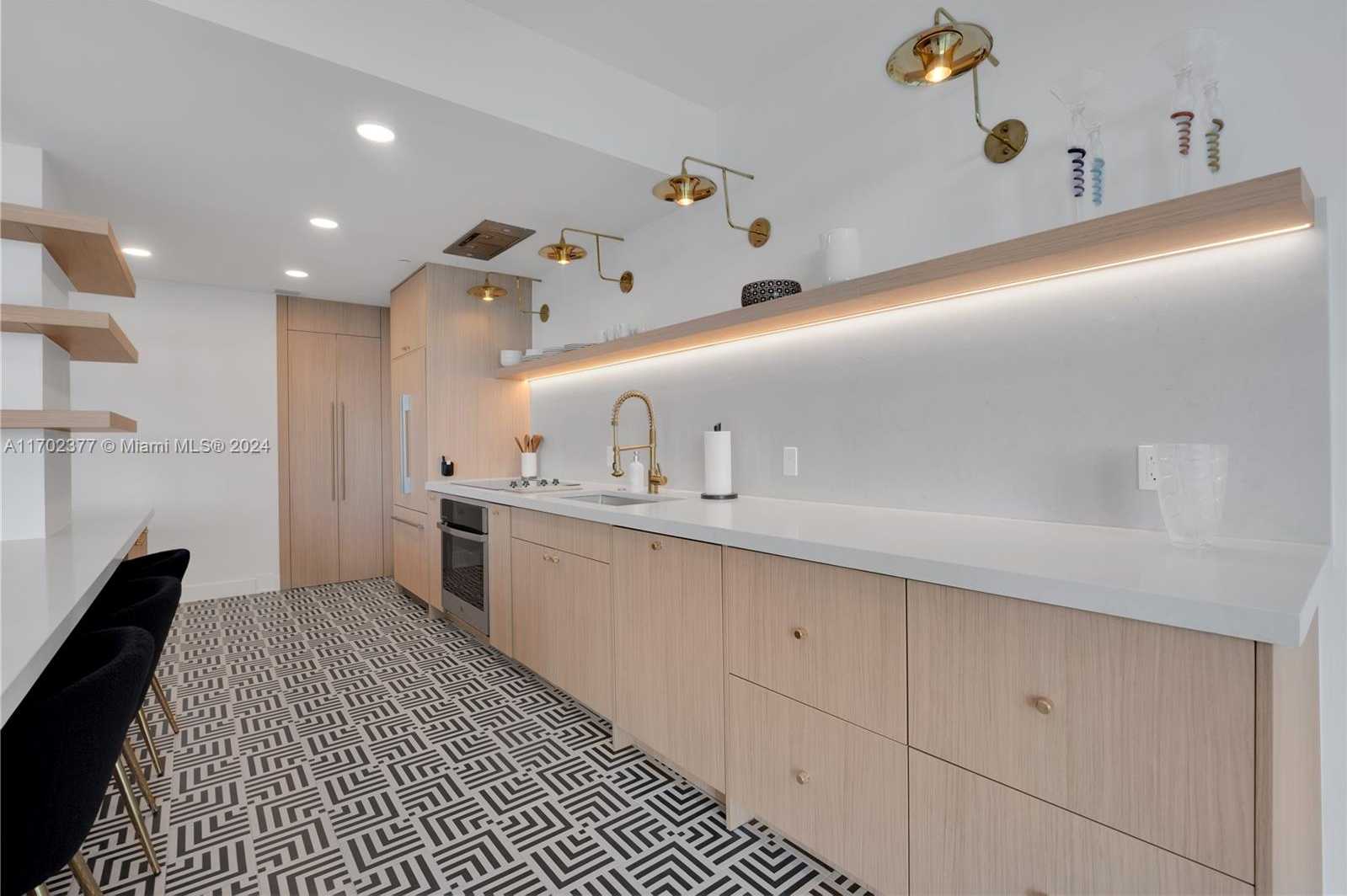 Small Image of 10101 COLLINS AVE #7D, Bal Harbour Number 10