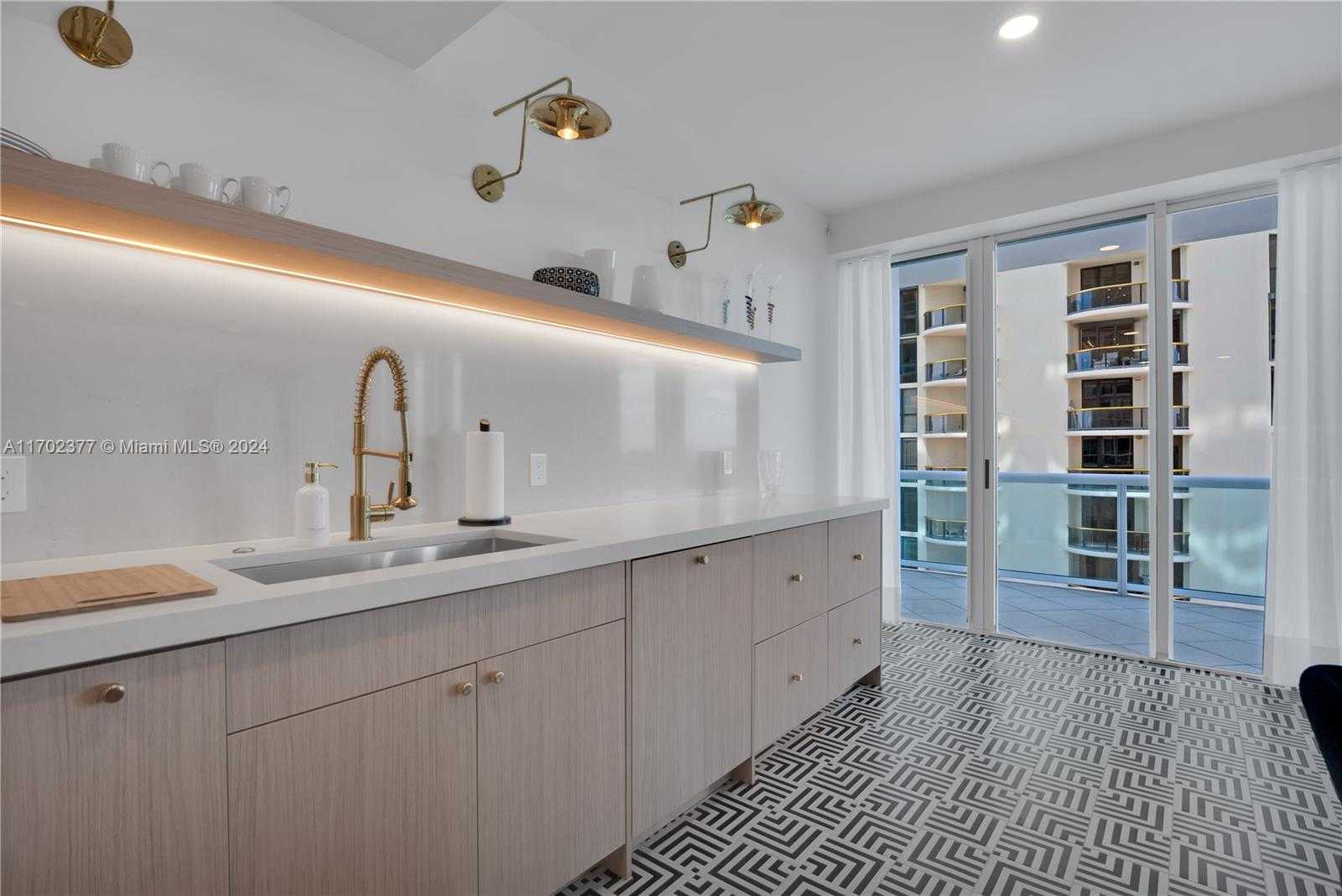 Small Image of 10101 COLLINS AVE #7D, Bal Harbour Number 12