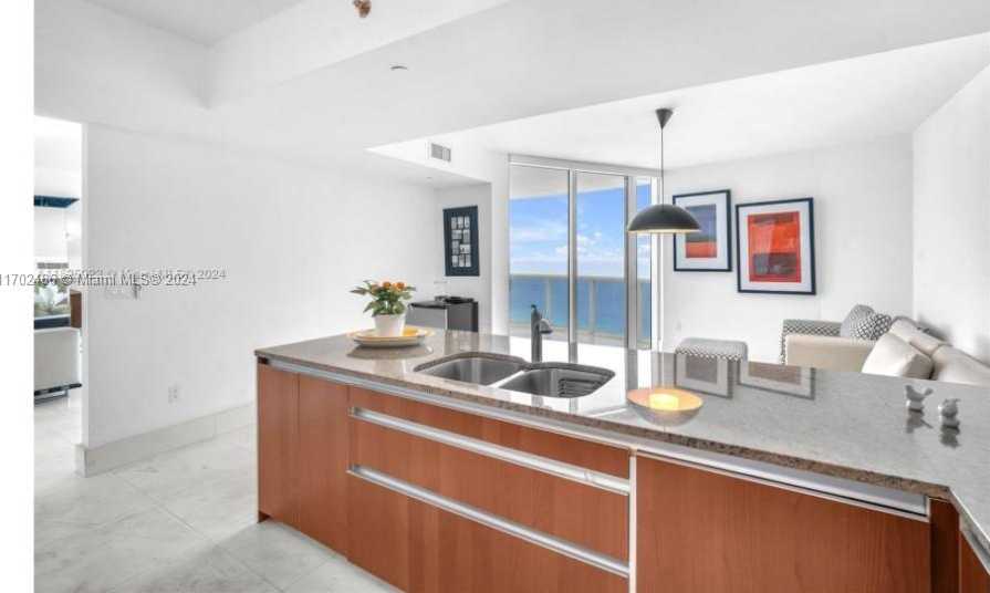 Small Image of 17201 COLLINS AVE #3708, Sunny Isles Beach Number 10