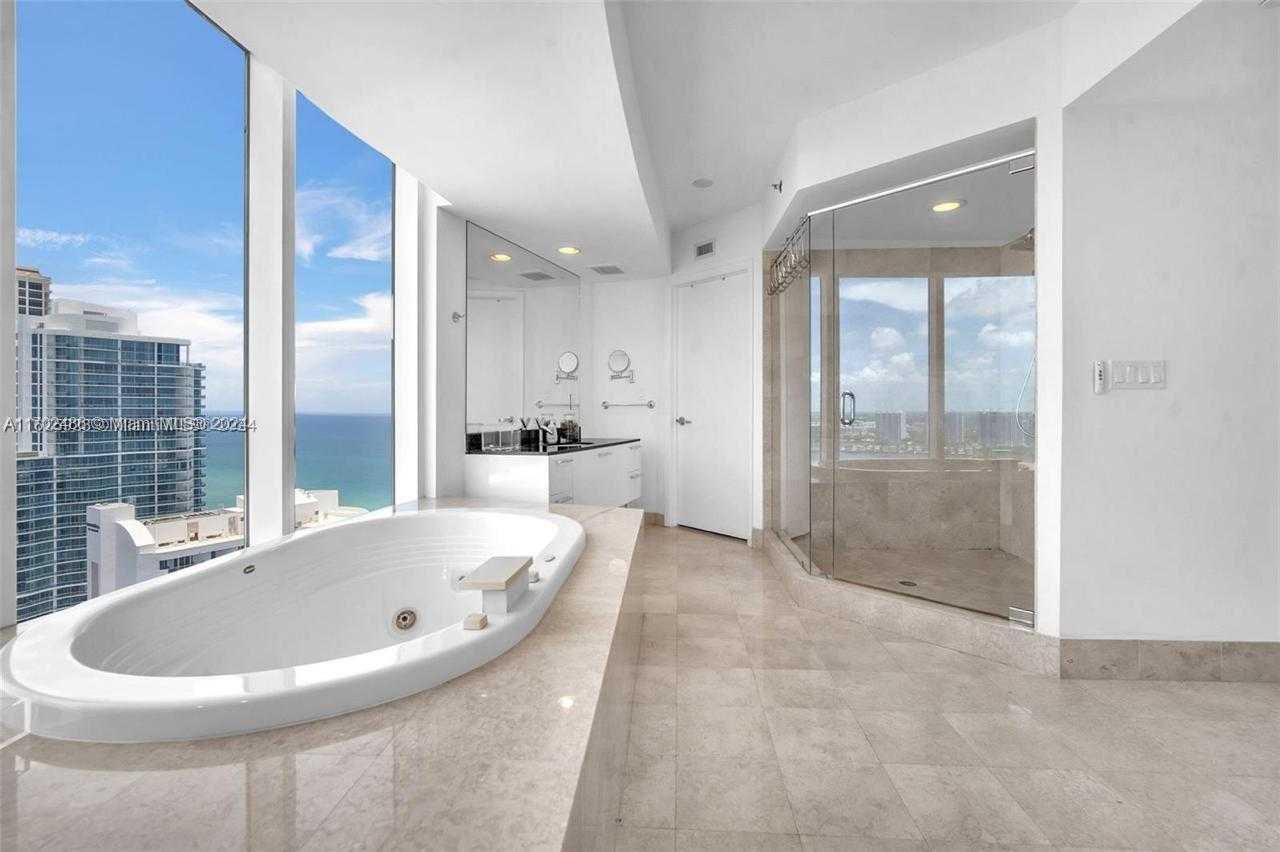 Small Image of 17201 COLLINS AVE #3708, Sunny Isles Beach Number 19