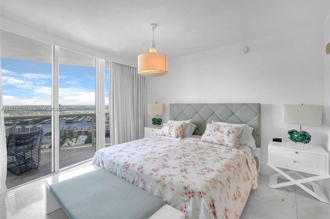 Small Image of 17201 COLLINS AVE #3708, Sunny Isles Beach Number 24
