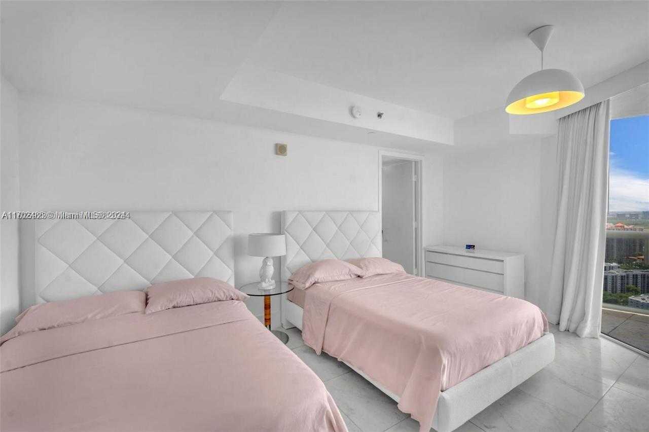 Small Image of 17201 COLLINS AVE #3708, Sunny Isles Beach Number 26