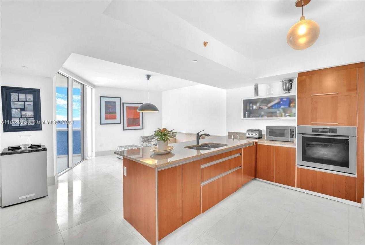 Small Image of 17201 COLLINS AVE #3708, Sunny Isles Beach Number 8