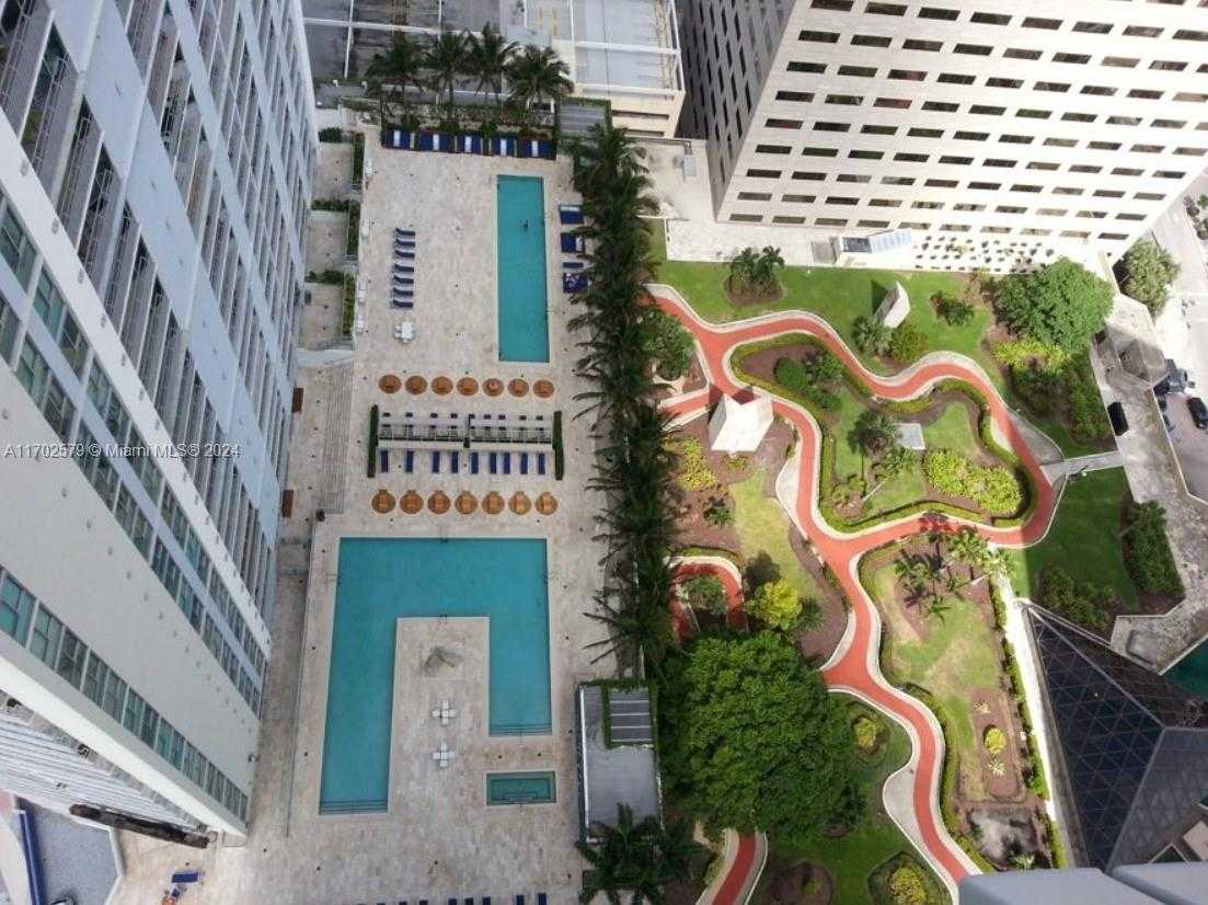 Small Image of 325 SOUTH BISCAYNE BLVD #4322, Miami Number 24