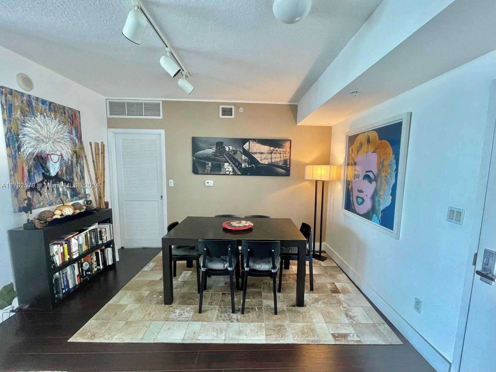 Small Image of 325 SOUTH BISCAYNE BLVD #4322, Miami Number 9