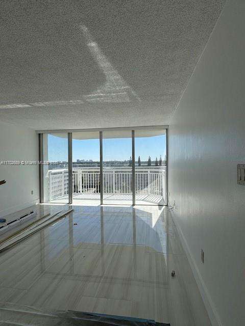 Small Image of 18021 BISCAYNE BLVD #803, Aventura Number 12