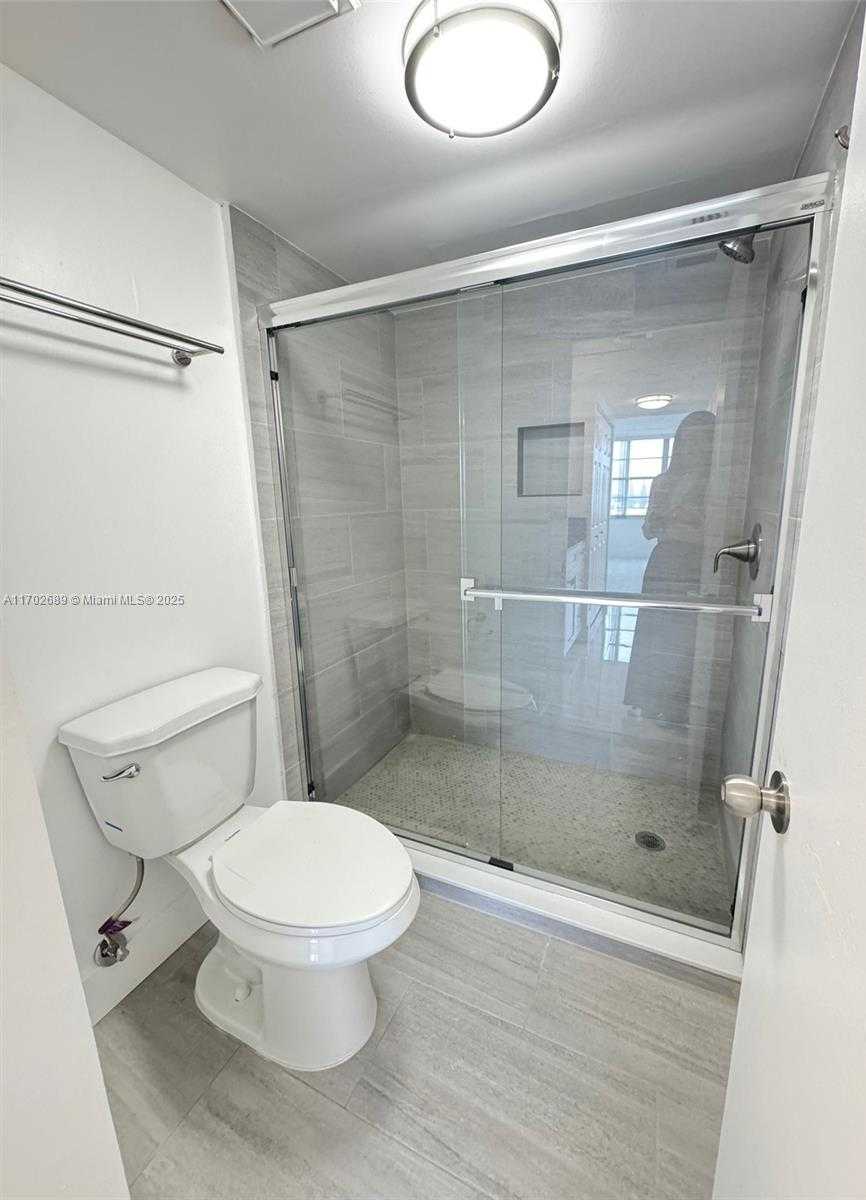 Small Image of 18021 BISCAYNE BLVD #803, Aventura Number 20