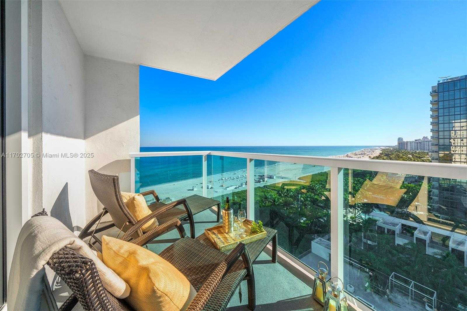 Small Image of 2301 #1209, Miami Beach Number 2