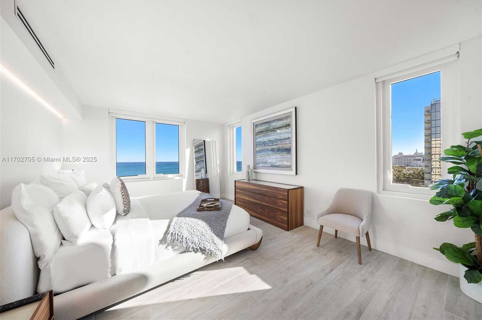 Small Image of 2301 #1209, Miami Beach Number 29