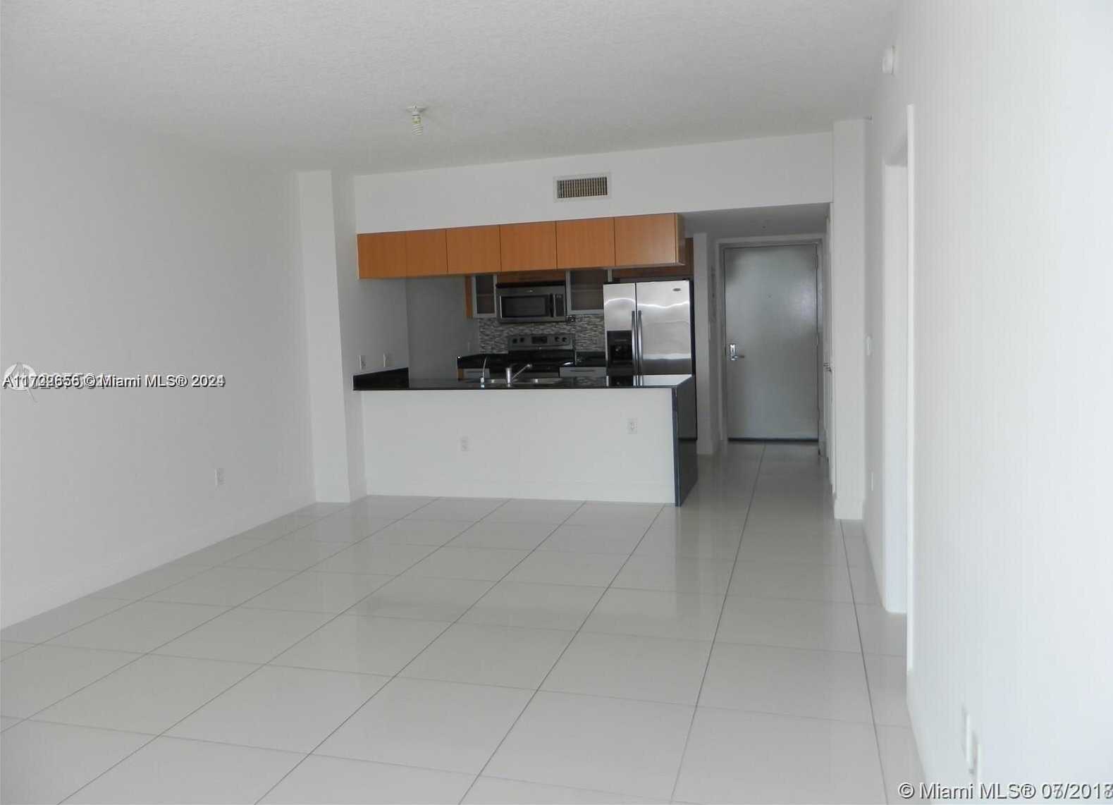 Small Image of 1750 NORTH BAYSHORE DR #3712, Miami Number 2