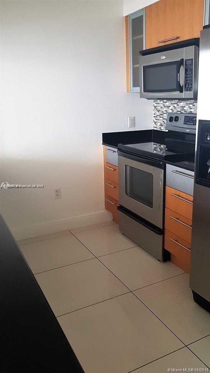 Small Image of 1750 NORTH BAYSHORE DR #3712, Miami Number 4