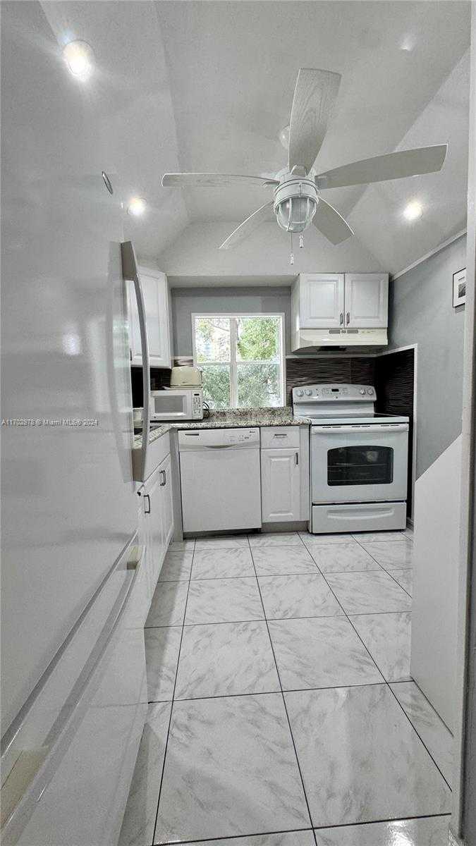 Small Image of 210 172ND ST #329, Sunny Isles Beach Number 24
