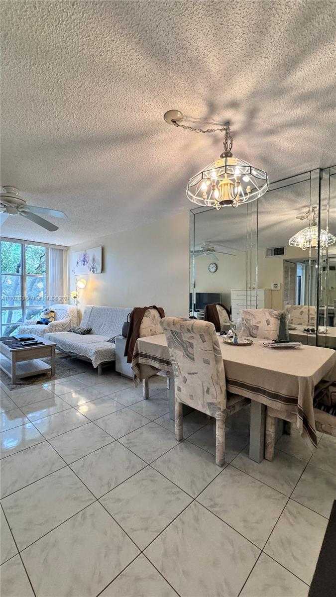 Small Image of 210 172ND ST #329, Sunny Isles Beach Number 5