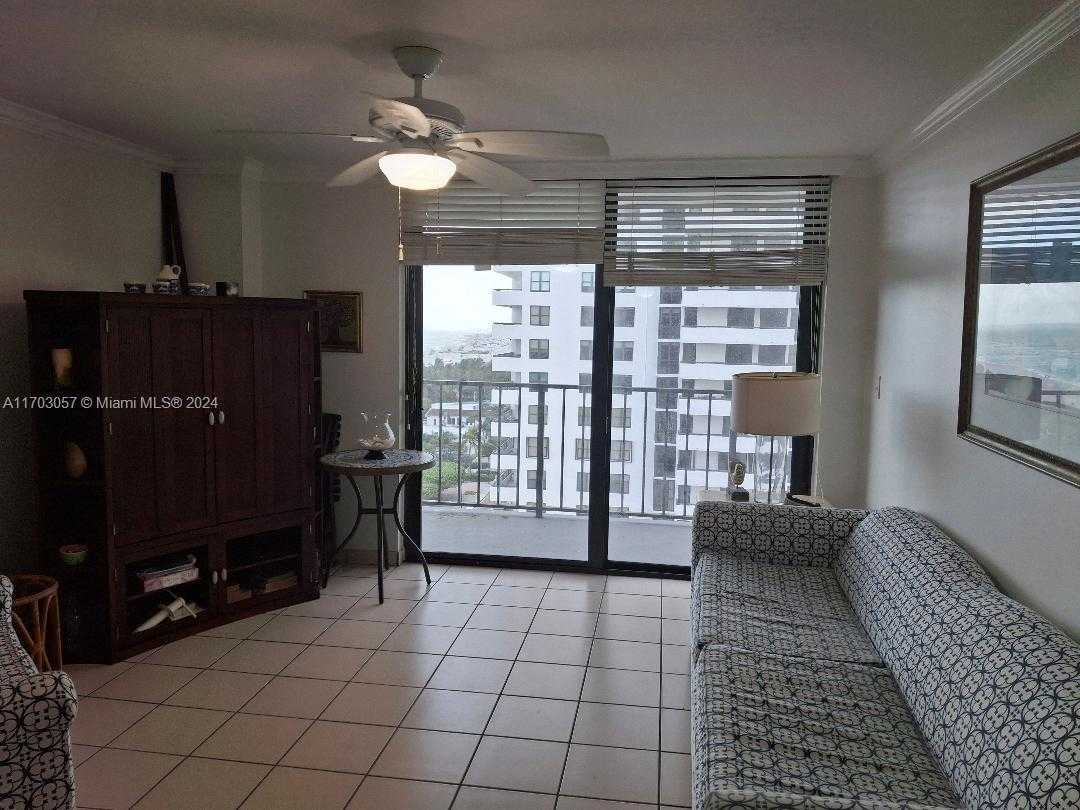 Small Image of 2625 COLLINS AVE #1102, Miami Beach Number 16
