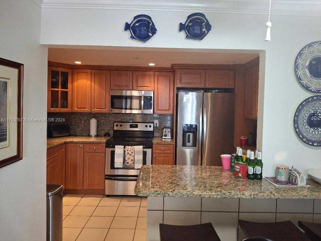 Small Image of 2625 COLLINS AVE #1102, Miami Beach Number 33