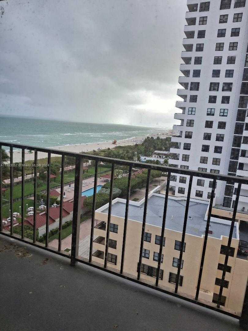 Small Image of 2625 COLLINS AVE #1102, Miami Beach Number 35