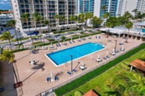 Small Image of 2625 COLLINS AVE #1102, Miami Beach Number 4
