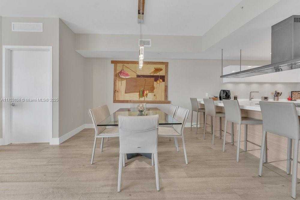 Small Image of North Miami Beach Number 10