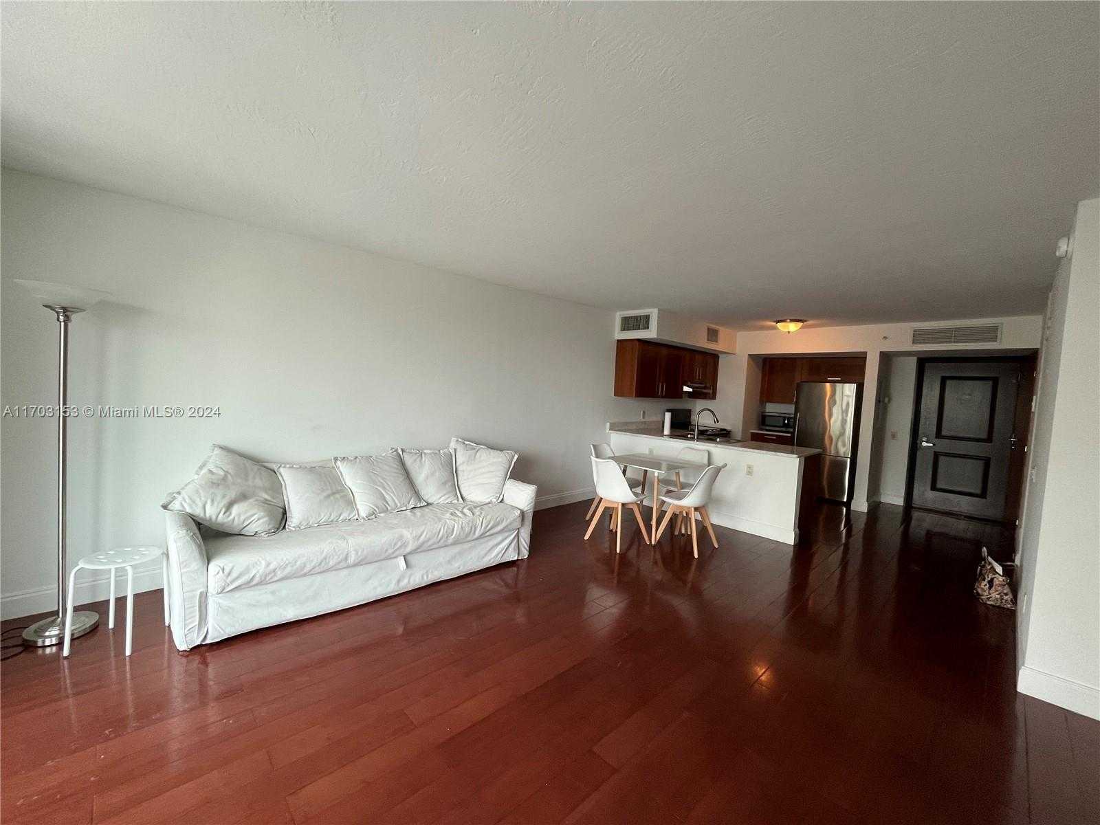 Small Image of 9499 Collins Ave, Surfside, FL 33154, USA Number 3