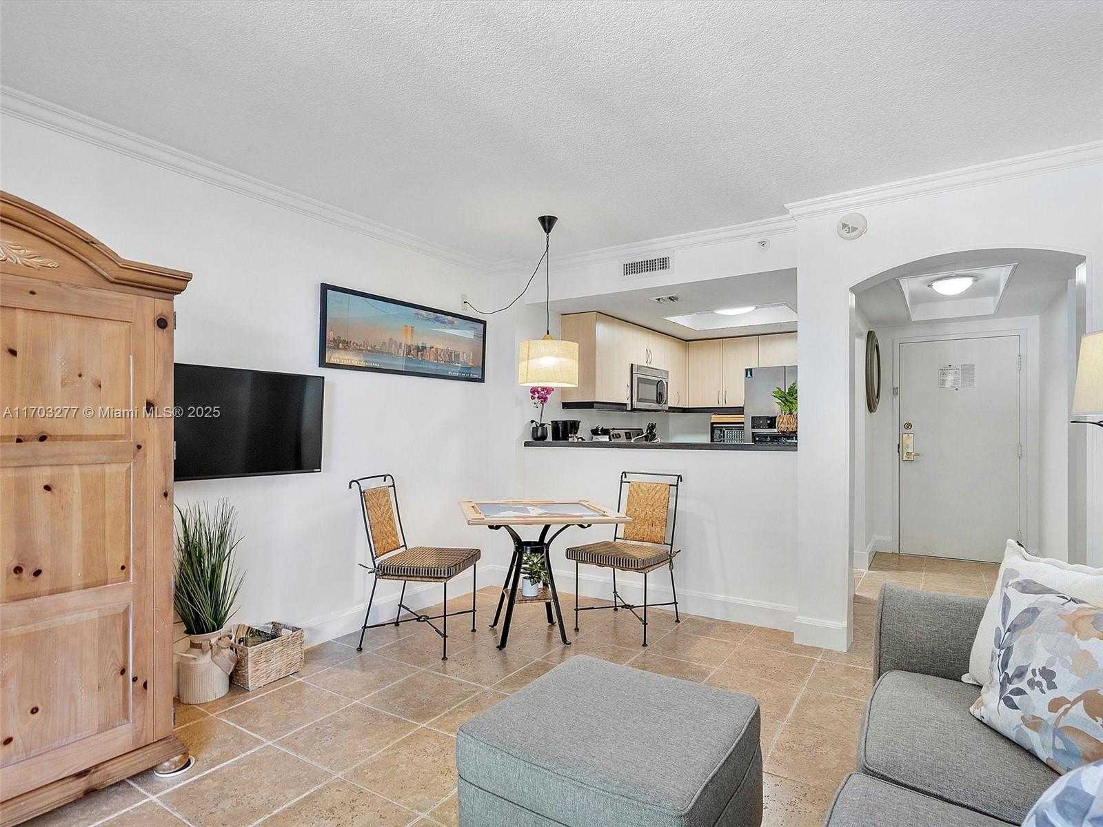 Small Image of 2951 SOUTH BAYSHORE DR #509, Miami Number 10