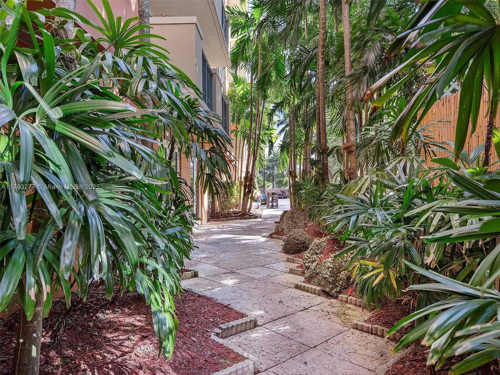 Small Image of 2951 SOUTH BAYSHORE DR #509, Miami Number 2