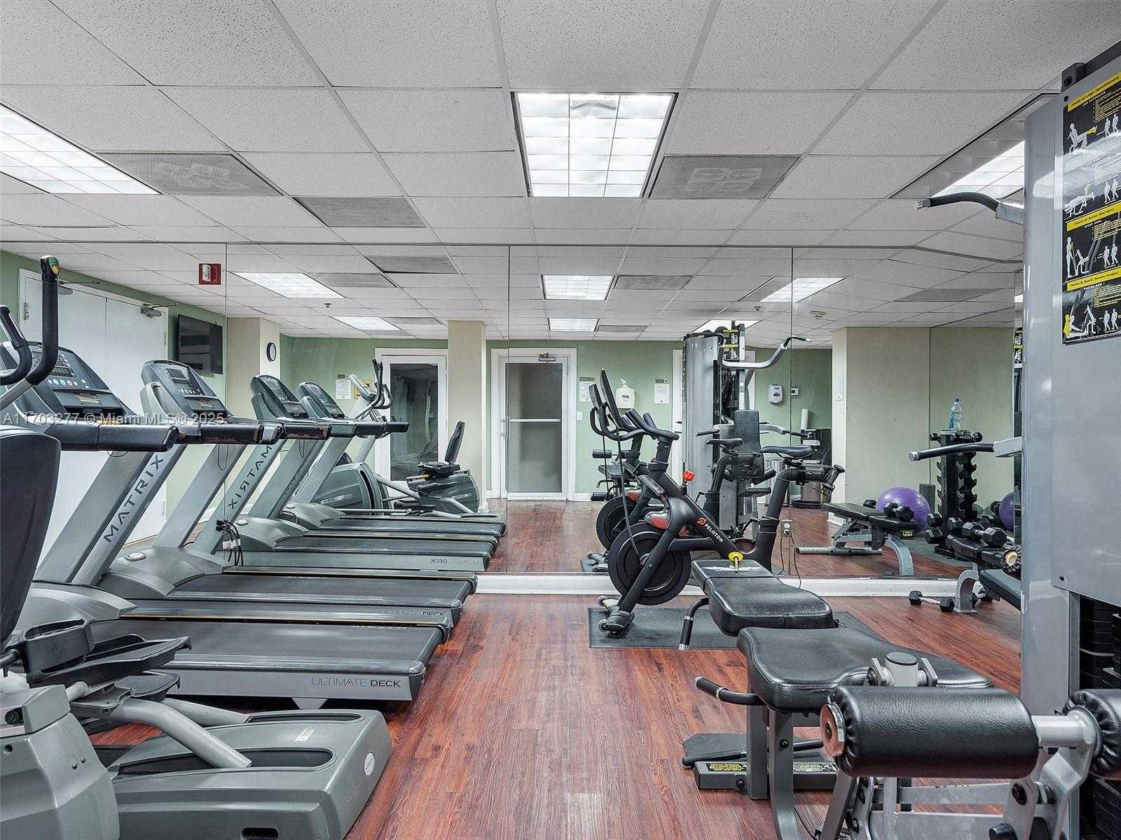 Small Image of 2951 SOUTH BAYSHORE DR #509, Miami Number 22