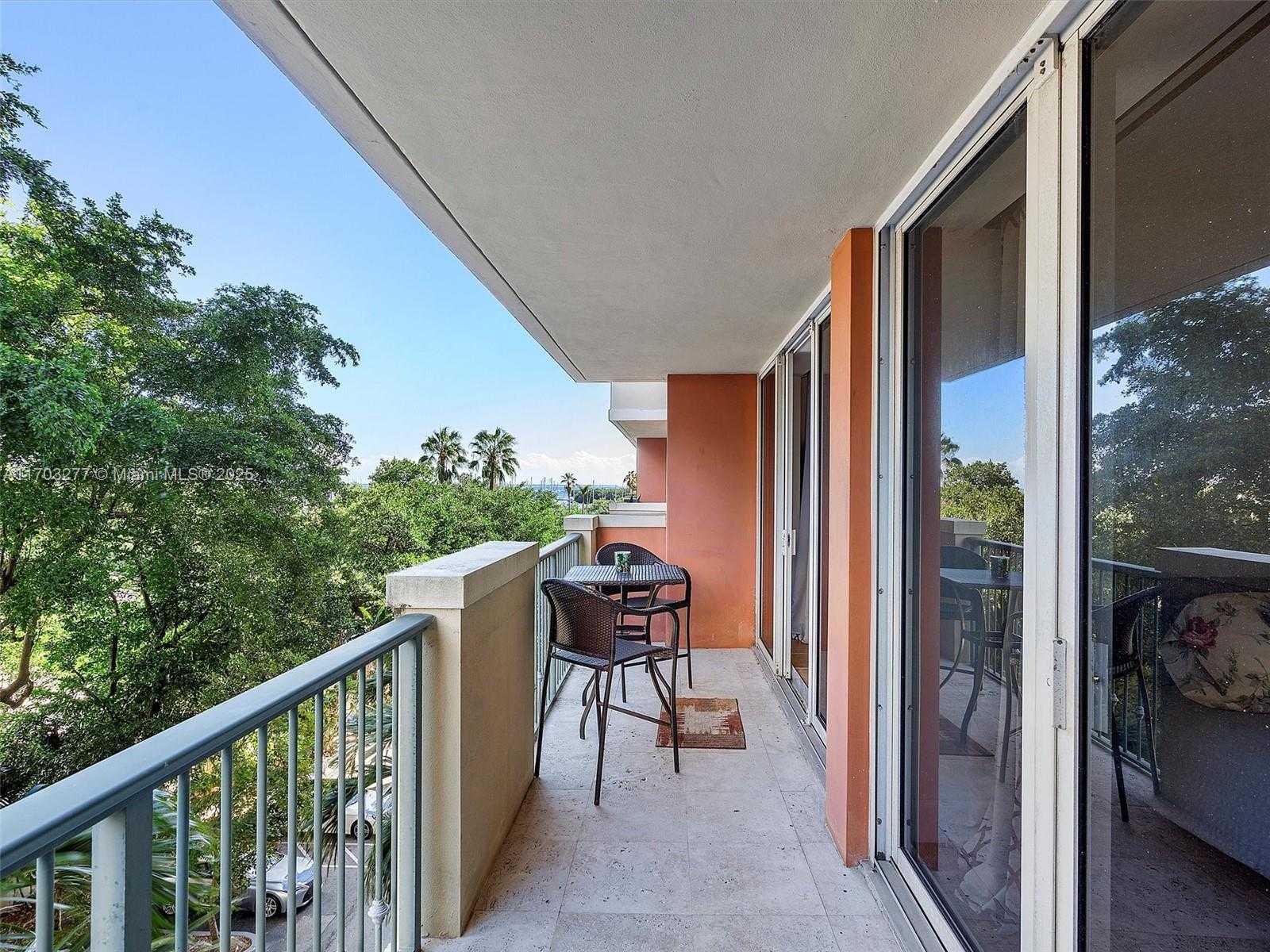 Small Image of 2951 SOUTH BAYSHORE DR #509, Miami Number 30