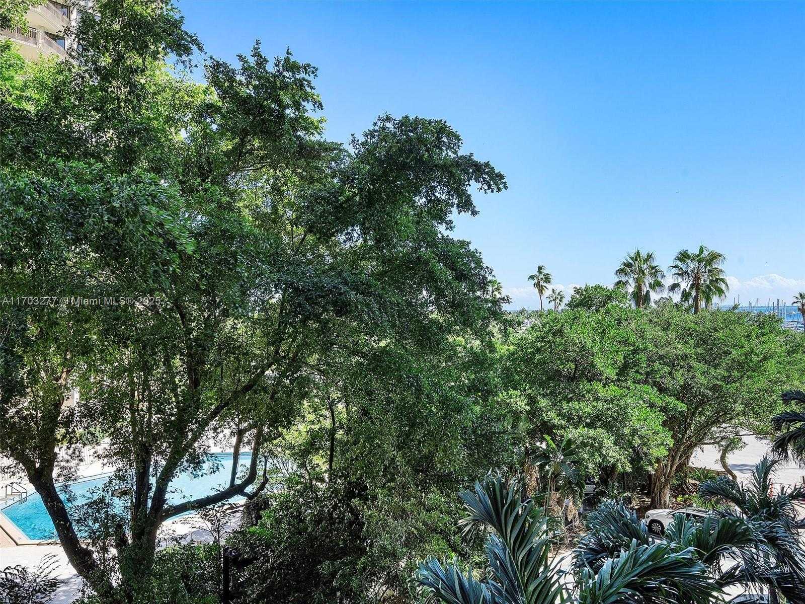 Small Image of 2951 SOUTH BAYSHORE DR #509, Miami Number 33