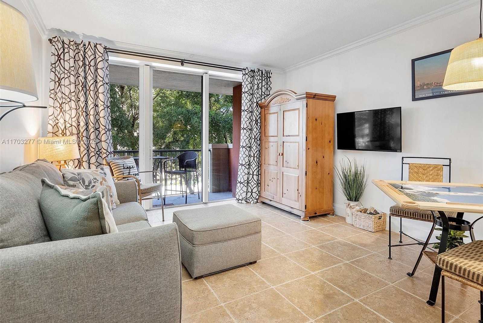 Small Image of 2951 SOUTH BAYSHORE DR #509, Miami Number 4