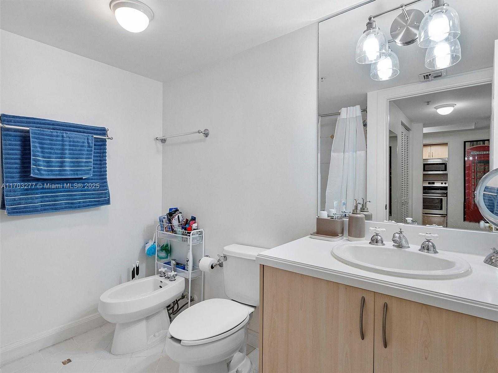 Small Image of 2951 SOUTH BAYSHORE DR #509, Miami Number 8